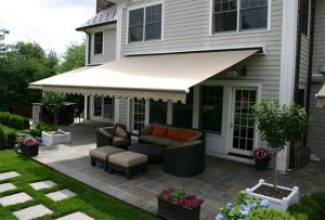 Retractable Awnings For Protecting Furniture