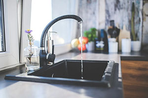 Black Kitchen Faucets